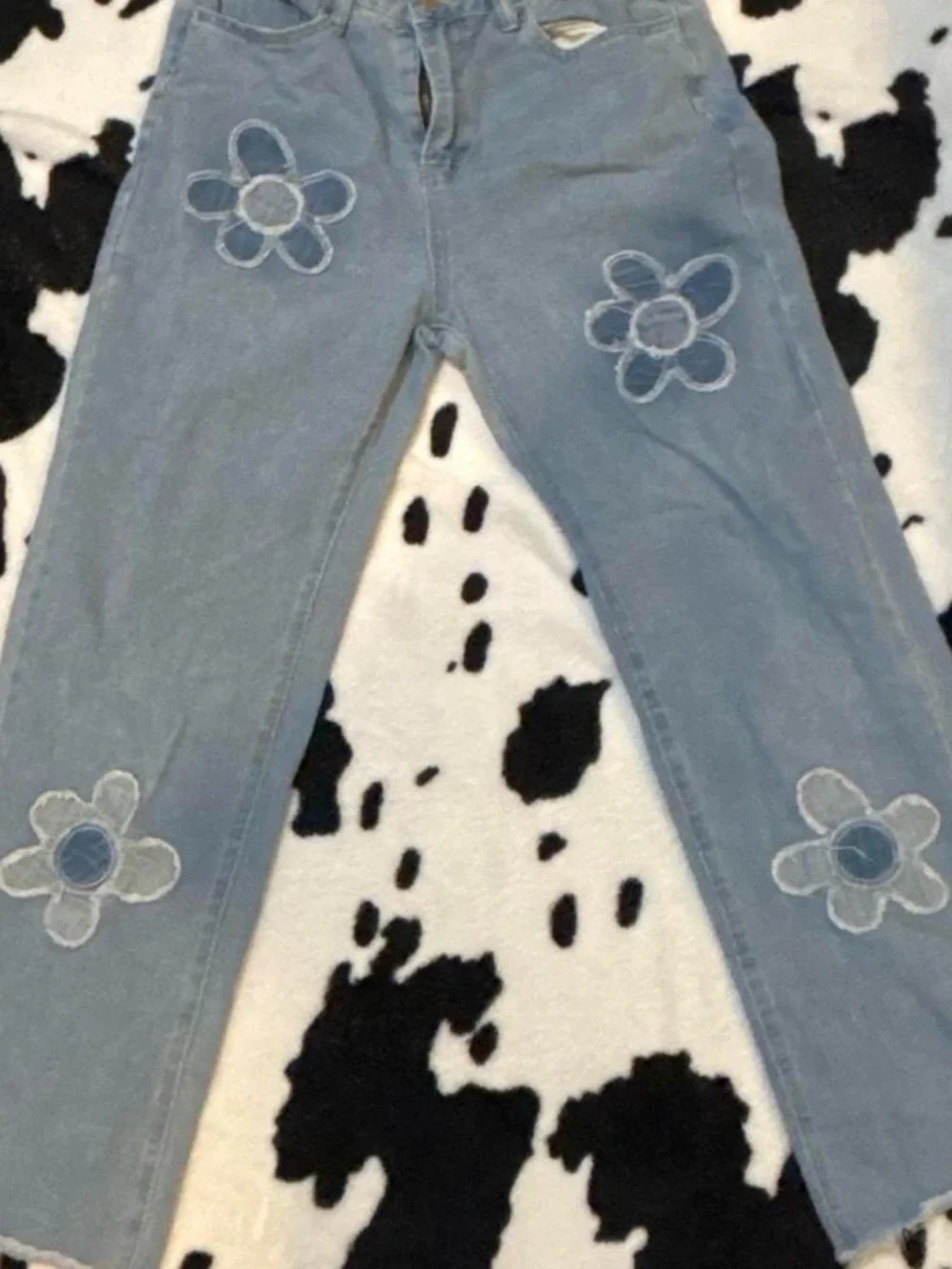 Girls' Light Blue Floral Appliqué Jeans - Kids Bottoms